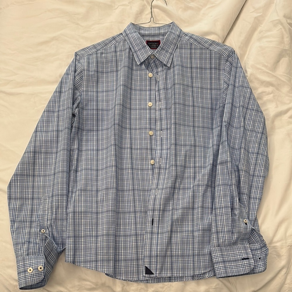 UNTUCKit Blue Lightweight Casual Shirt